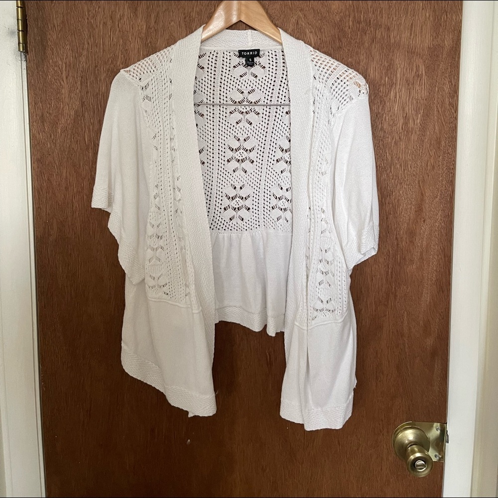 Torrid white cardigan size 5